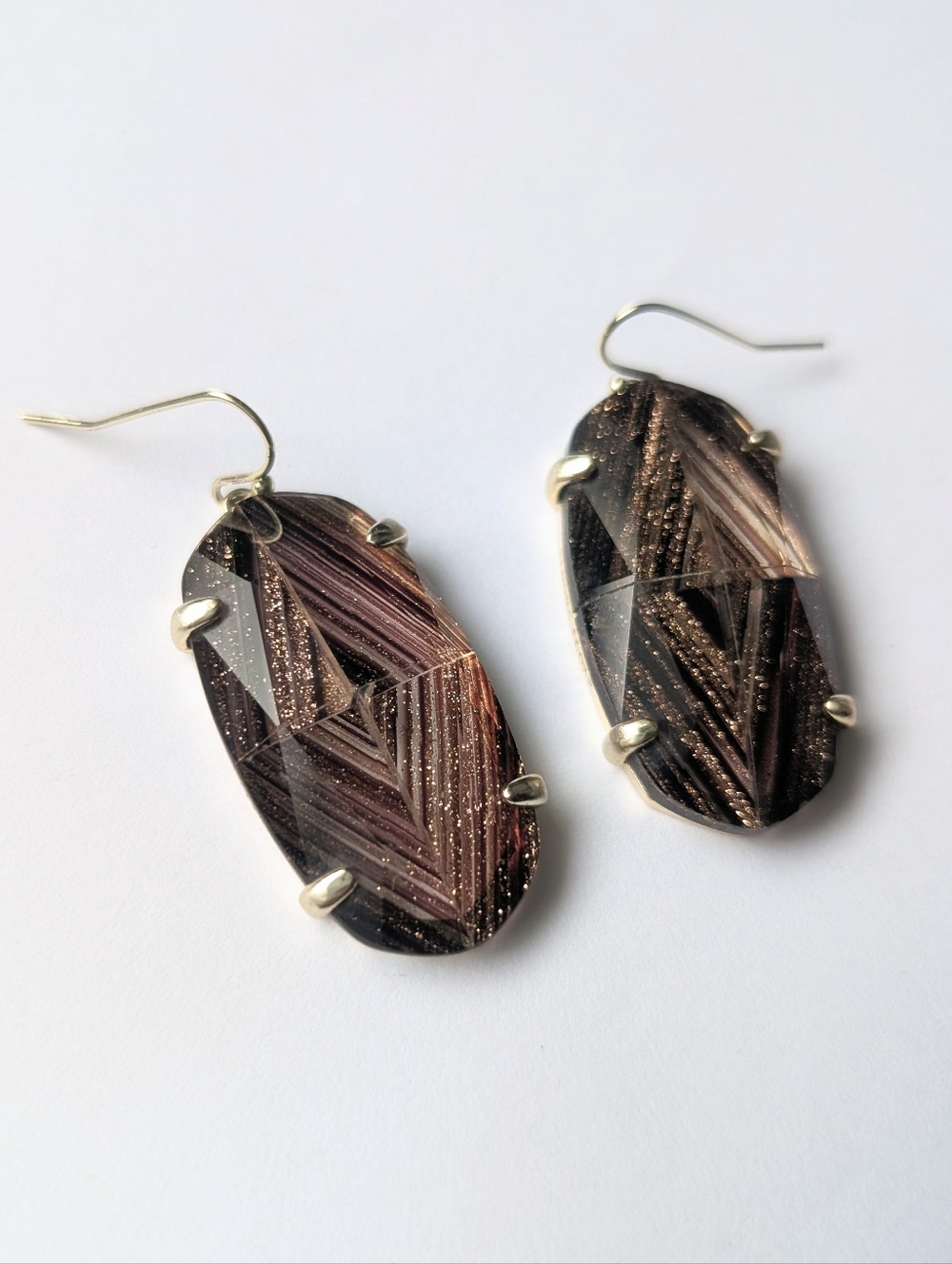Kendra Scott Esme Gold Drop Earrings in Brown Dusted Glass - Picture 2 of 5
